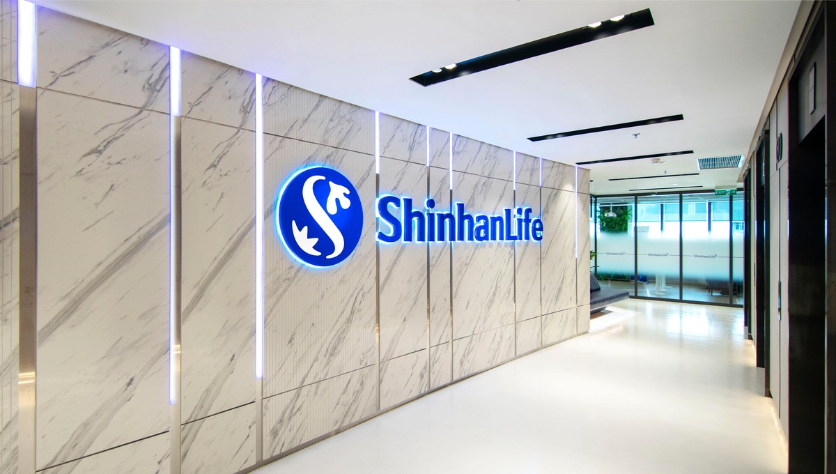 Ngay khi đặt những bước chân đầu tiên vào thị trường Việt Nam , Shinhan Life đã cho ra mắt sản phẩm ung thư máu miễn phí dành cho trẻ em