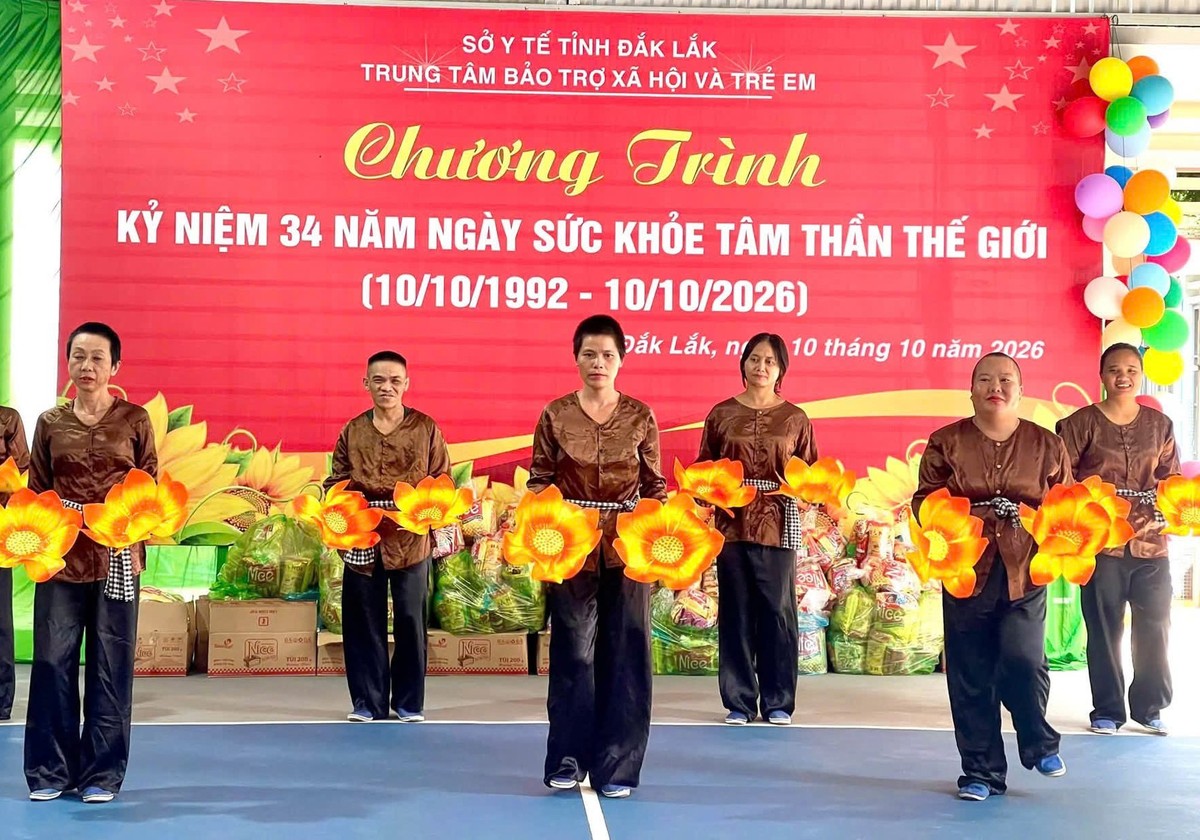 Hoạt động văn hóa văn nghệ nhân dịp kỷ niệm 34 năm Ngày sức khỏe tâm thần thế giới của Trung tâm Bảo trợ xã hội và trẻ em tỉnh Đắk Lắk Hoạt động văn hóa văn nghệ nhân dịp kỷ niệm 34 năm Ngày sức khỏe tâm thần thế giới của Trung tâm Bảo trợ xã hội và trẻ em tỉnh Đắk Lắk