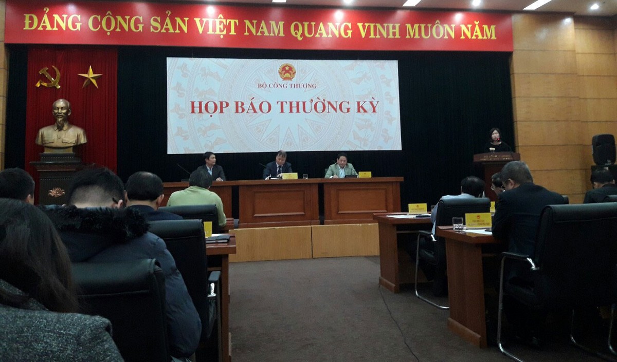 Tổng kim ngạch xuất nhập khẩu của Việt Nam sắp vượt mốc 500 tỷ USD ảnh 1