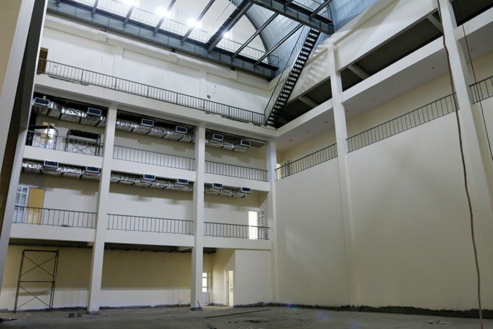 Cận cảnh nhà hát trăm tỷ nằm phơi mưa nắng ảnh 7 Cận cảnh nhà hát trăm tỷ nằm phơi mưa nắng ảnh 7