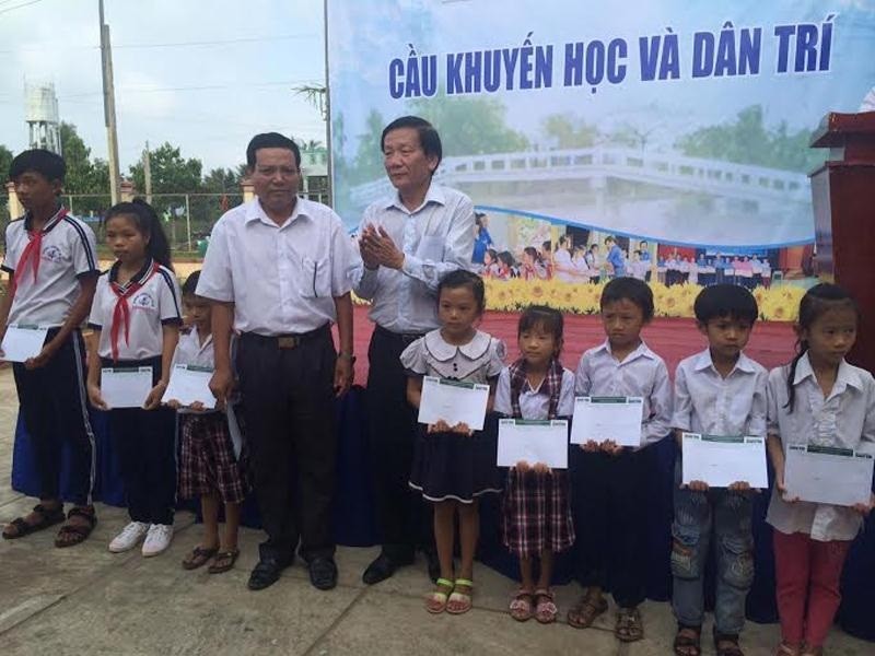 Báo Đầu tư tài trợ 100 triệu đồng xây dựng cầu giao thông nông thôn ảnh 2