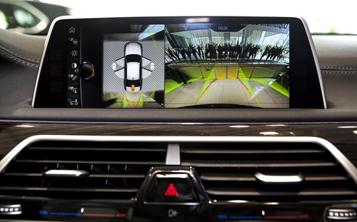 Sedan hạng sang BMW Serie 7 dính lỗi túi khí ảnh 9