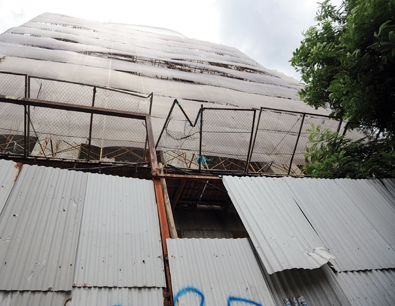 Dự án dát vàng của Doji phơi mưa nắng ảnh 1