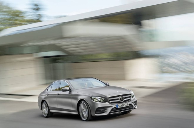 Mercedes-Benz Việt Nam sẽ ra mắt E-Class mới vào tháng 10 tới  ảnh 1