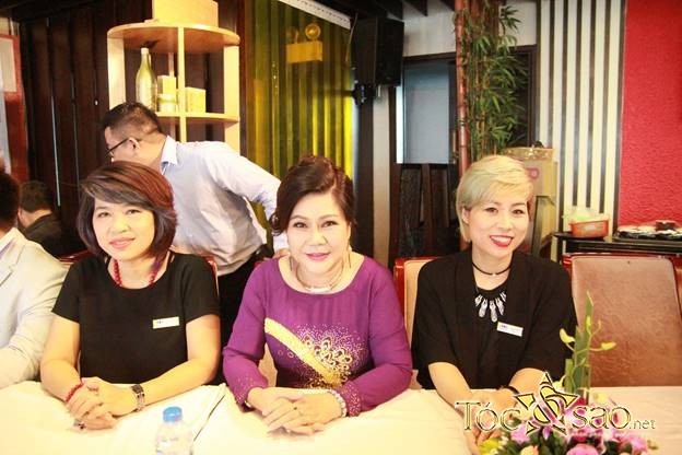 "Người đàn bà tóc" và bài học kinh doanh "mua 10, bán 9" ảnh 1