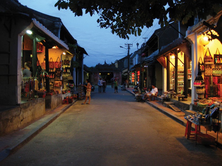 Hội An: Một bước chân qua ba nền văn hóa ảnh 2