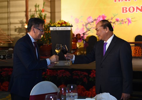 Thủ tướng chủ trì chiêu đãi Đoàn Ngoại giao dịp năm mới Đinh Dậu ảnh 2