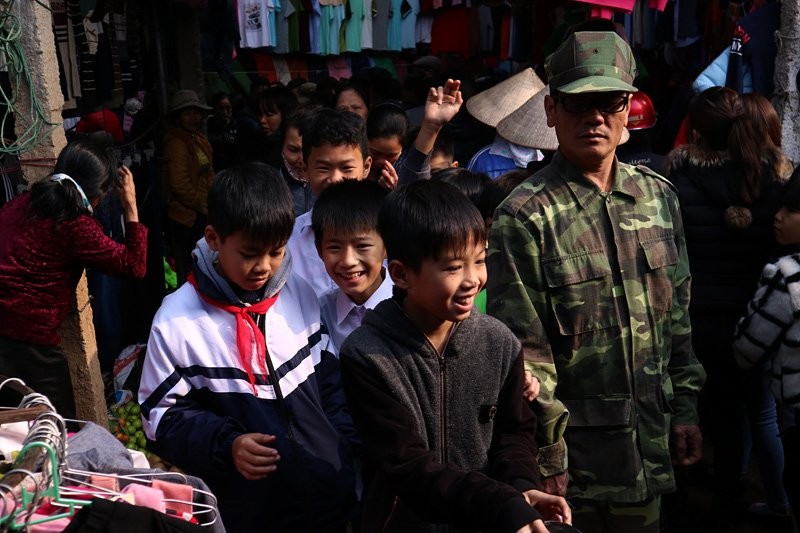 Phiên chợ cuối năm ở Thủ đô chỉ dành cho quý ông ảnh 3