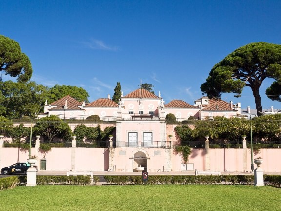 Xếp hạng các dinh tổng thống đẹp nhất thế giới ảnh 6