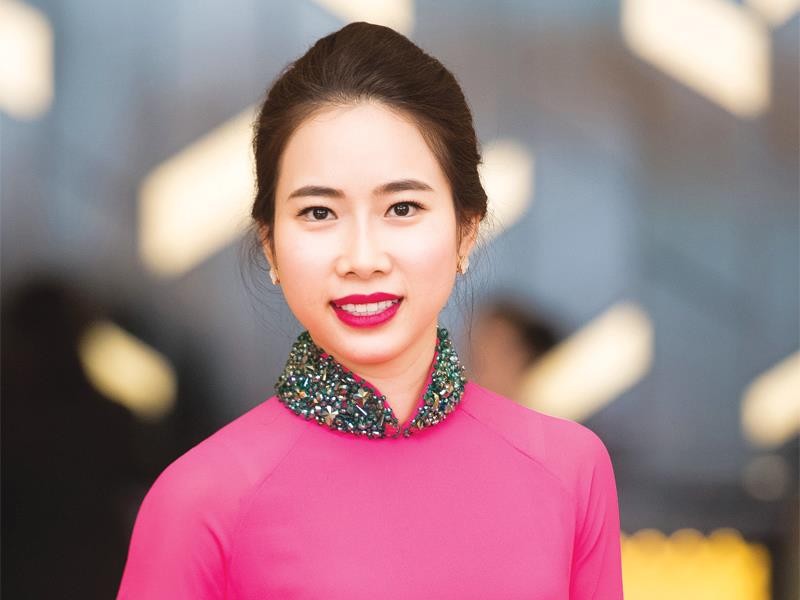 Từ gia đình ông Thản, ông Thành, bàn về chuyện "truyền ngôi" cho con cháu ảnh 1