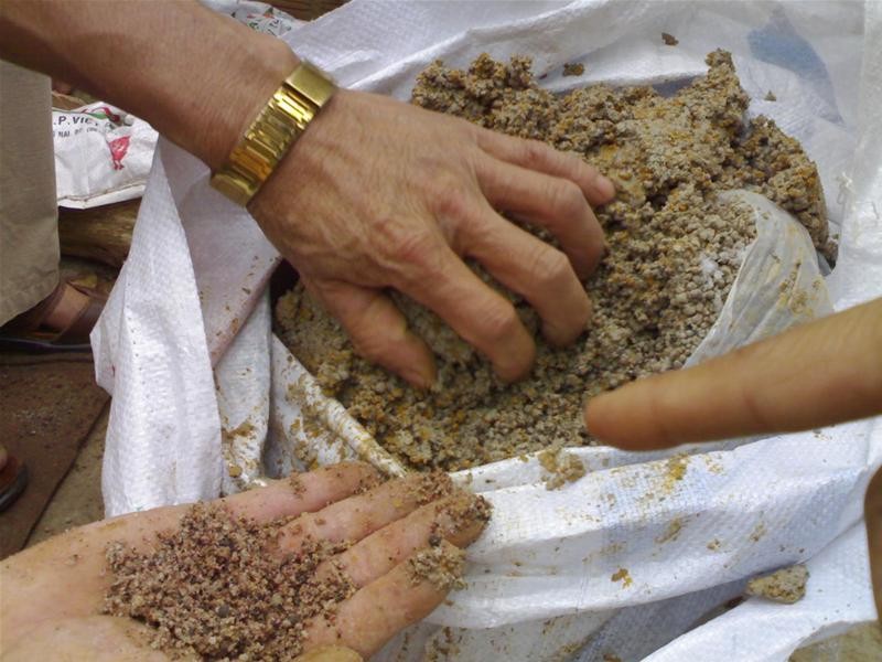 Không ngăn được phân bón giả tràn ngập, Bộ Công thương triển khai cao điểm kiểm tra ảnh 1