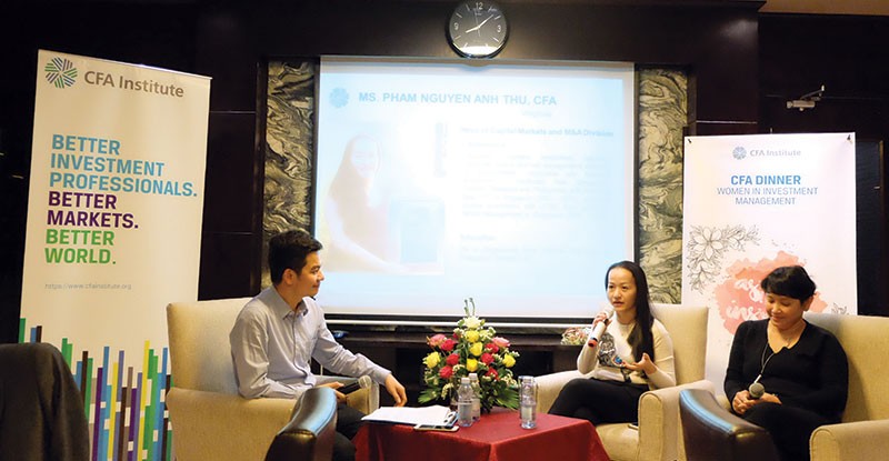 Phụ nữ vượt áp lực nghề nghiệp bằng... lắng nghe ảnh 1