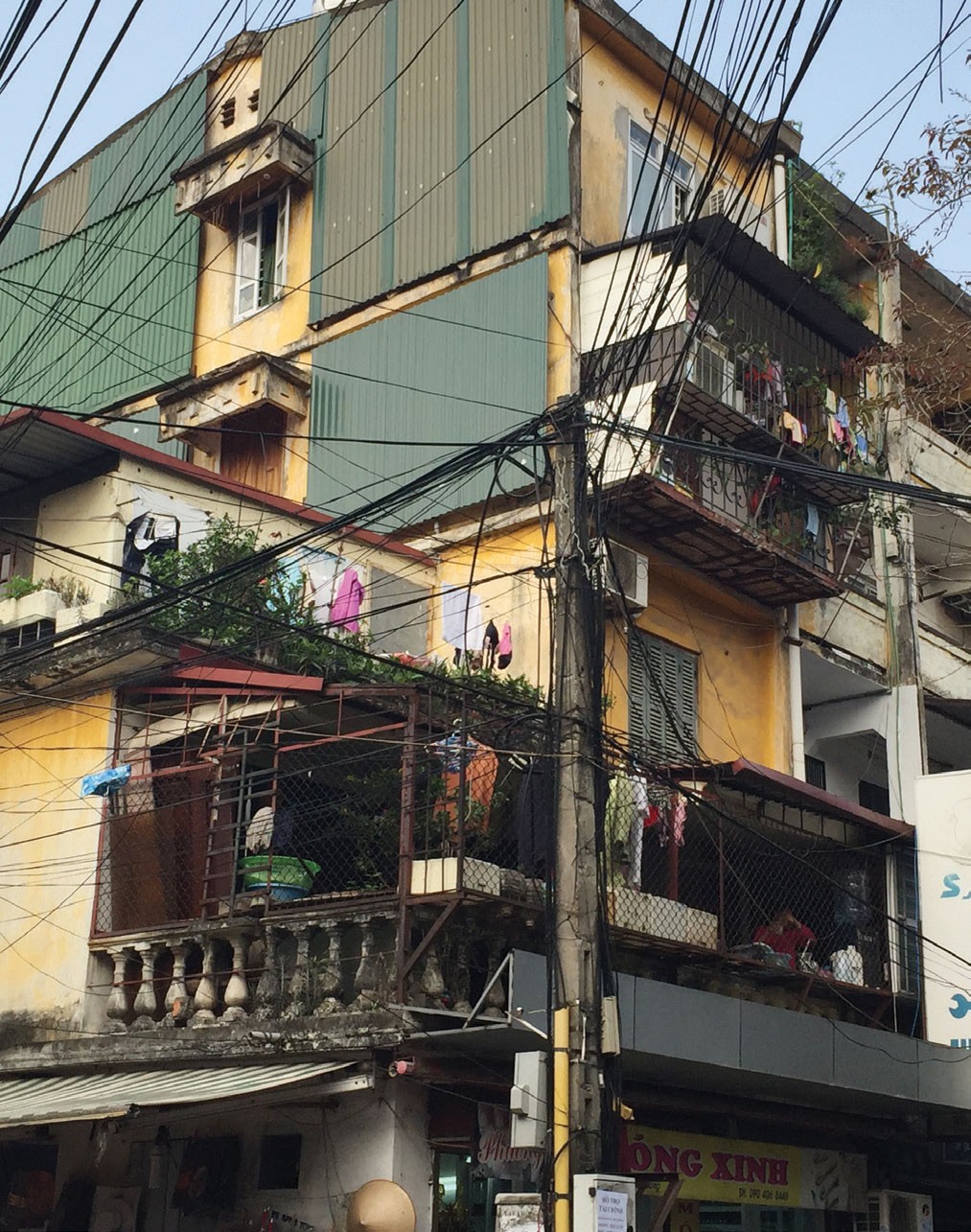 Xập xệ những khu chung cư xuống cấp giữa lòng Hà Nội ảnh 4