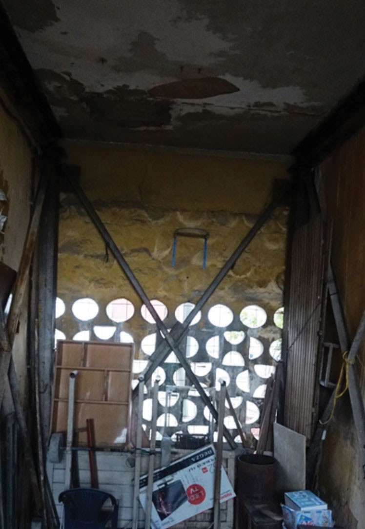 Xập xệ những khu chung cư xuống cấp giữa lòng Hà Nội ảnh 5