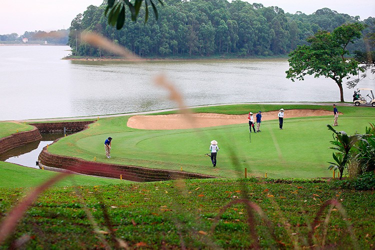 Ngắm vẻ đẹp sân gôn tốt nhất Việt Nam năm 2016 Kings Island ảnh 16
