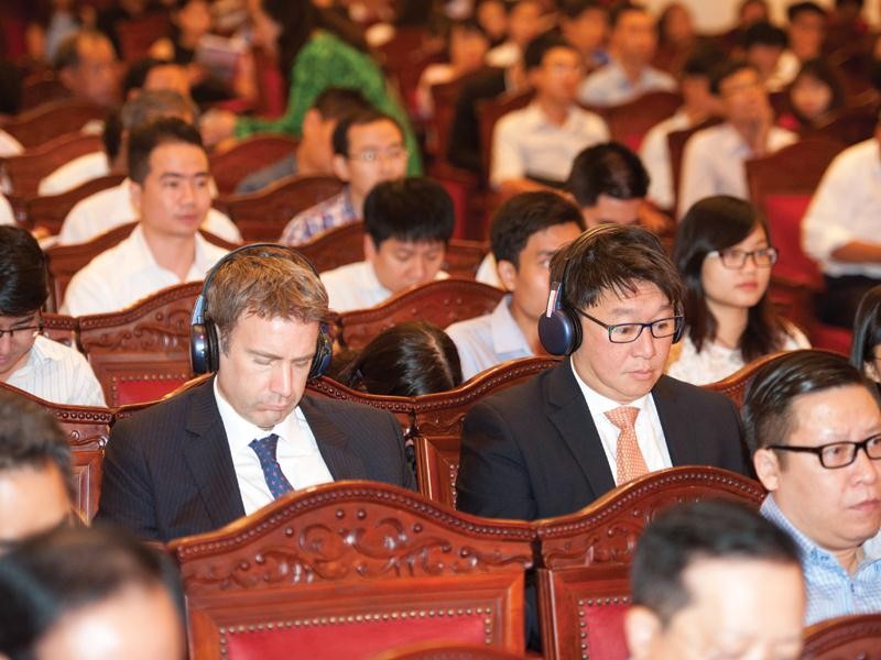 Ông Lưu Đức Khánh, Giám đốc điều hành Vietjet: “Cổ đông cần, 12 giờ đêm Vietjet cũng có nhân viên giải đáp”  ảnh 2