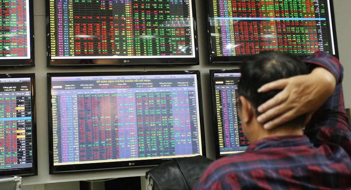 Cổ phiếu thị giá thấp, rủi ro “bạo phát bạo tàn” ảnh 1