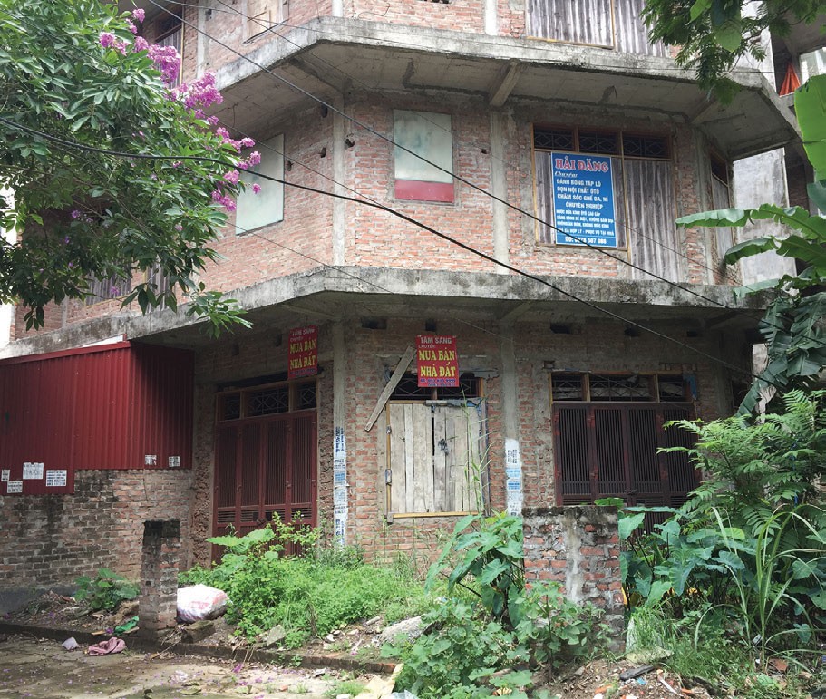 Lãng phí những căn biệt thự bỏ hoang ở Dự án nhà ở Cầu Diễn ảnh 4