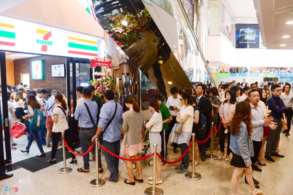 “Kẻ đến sau” 7-Eleven chưa mở ra Hà Nội, tập trung "đánh chiếm" thị trường TP. HCM ảnh 1