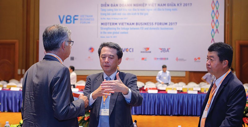 Luật Chứng khoán cần gỡ khó cho doanh nghiệp “lúc là Tây, lúc là Ta” ảnh 1