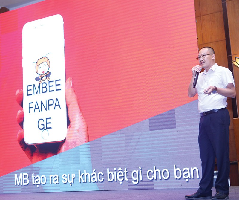 Mcredit: Hướng tới phục vụ hàng triệu khách hàng ảnh 1