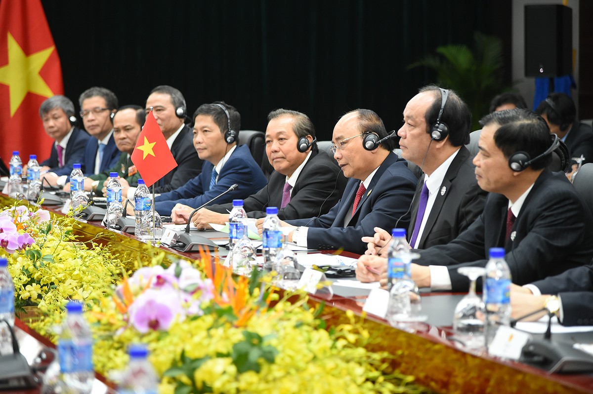 Thủ tướng Nguyễn Xuân Phúc hội kiến Tổng Bí thư, Chủ tịch nước Trung Quốc Tập Cận Bình ảnh 1