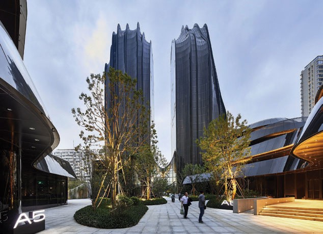 Chaoyang Park Plaza: Thiên nhiên giữa lòng phố ảnh 3