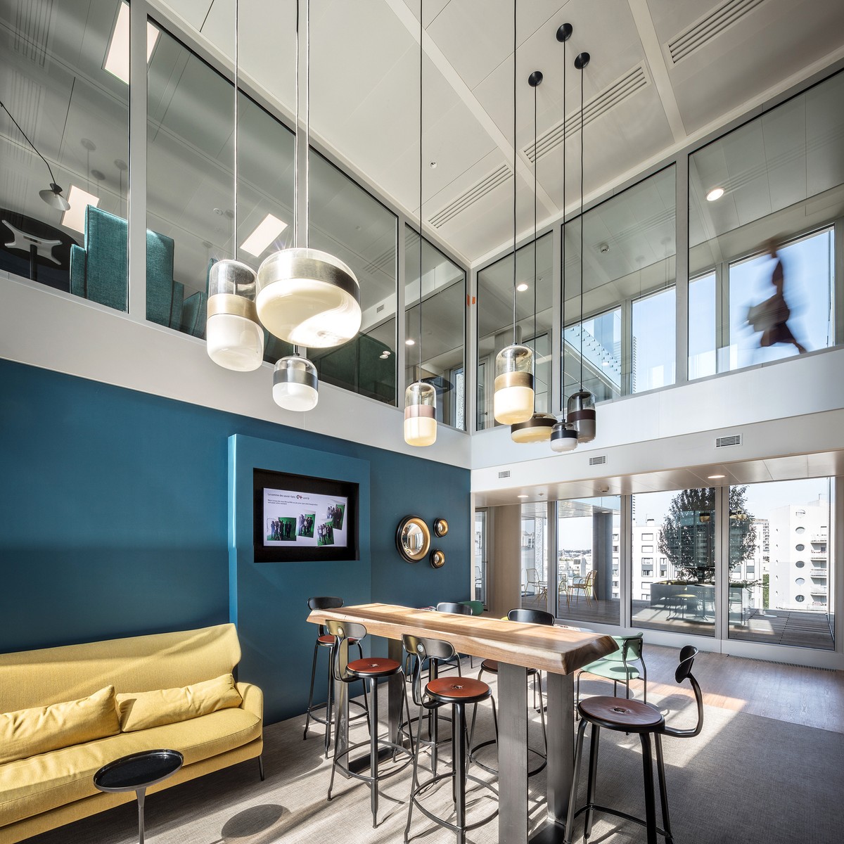 Trụ sở chính Sogeprom tỏa sáng theo cách của mình ảnh 7