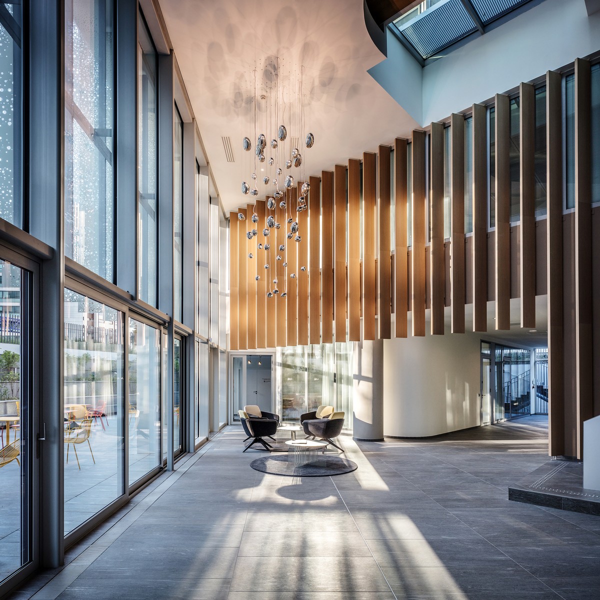 Trụ sở chính Sogeprom tỏa sáng theo cách của mình ảnh 8