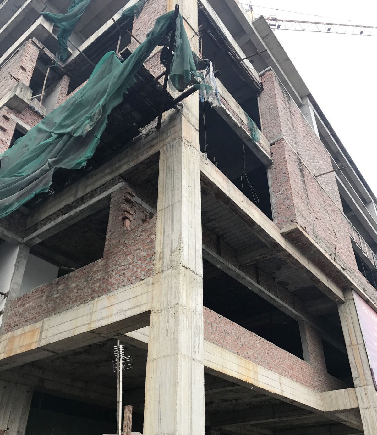 Doanh nghiệp địa ốc nỗ lực giảm áp lực nợ ảnh 1