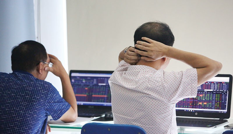 Chứng khoán tháng 3, rủi ro có đến sớm? ảnh 1