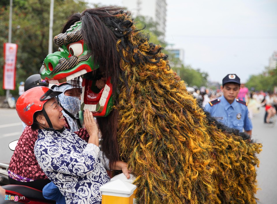 Lễ hội đường phố đặc sắc tại Festival Huế ảnh 8