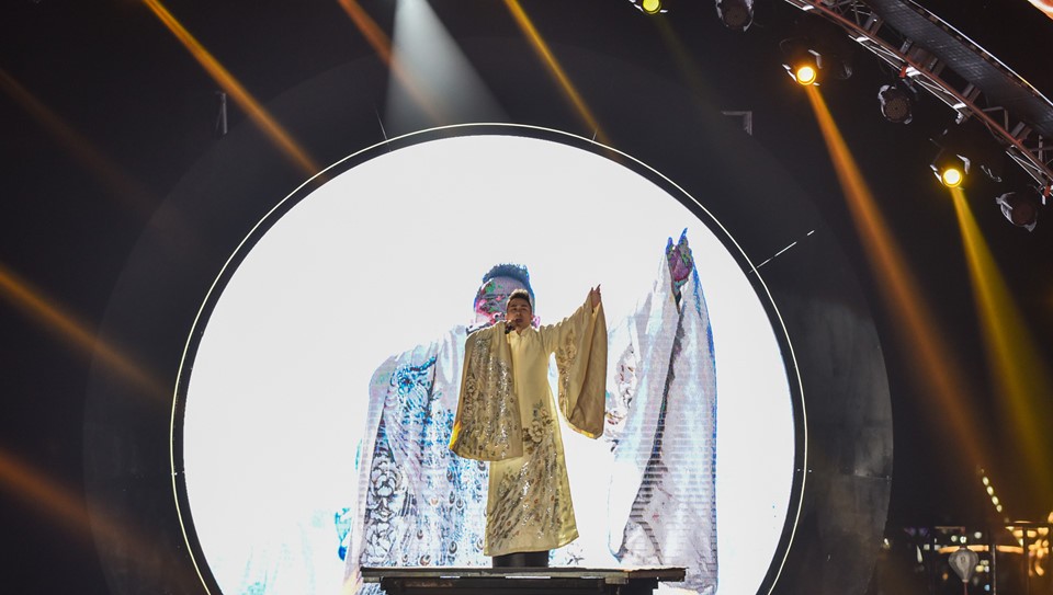 Đêm hội Carnaval Hạ Long tràn ngập màu sắc ảnh 4