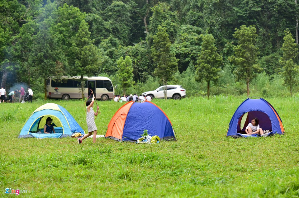 Dân 'phượt' về vườn quốc gia săn bướm ngày nghỉ lễ ảnh 12