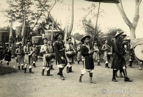 Huế tròn 100 năm trước ảnh 2