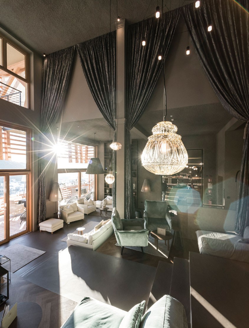 Khách sạn Valentin: Sân khấu giữa núi đồi ảnh 6