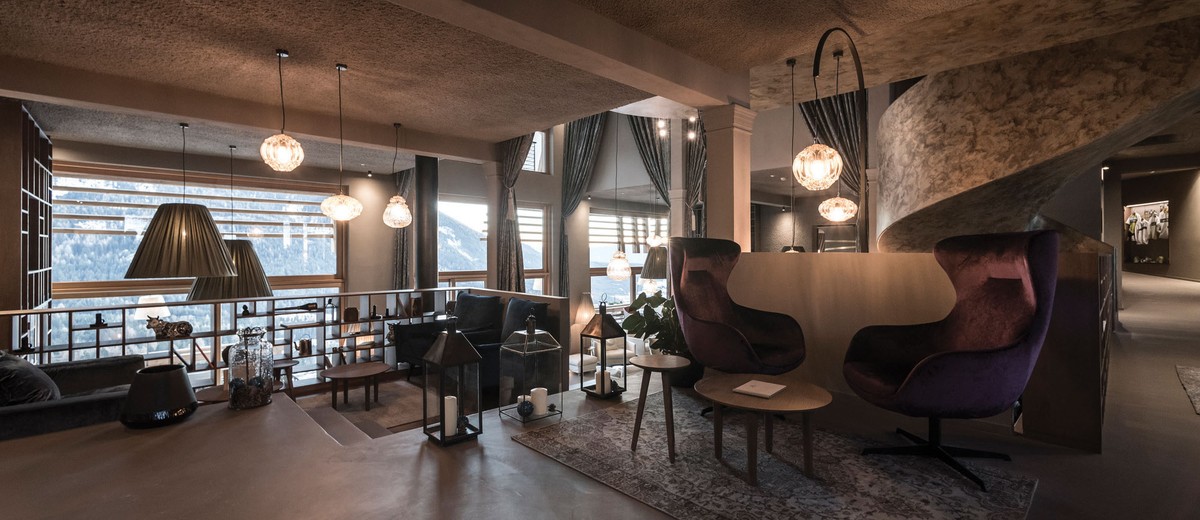 Khách sạn Valentin: Sân khấu giữa núi đồi ảnh 8