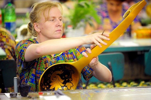 Không thổi vuvuzela ở World Cup, người Nga cổ vũ thế nào? ảnh 1