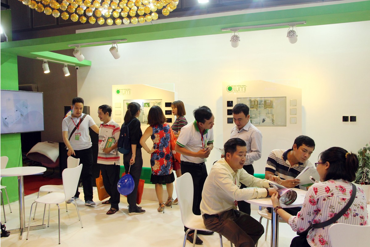 Vietbuild 2018 lần 2 tại TP.HCM: Hút khách ngay ngày đầu khai mạc ảnh 7