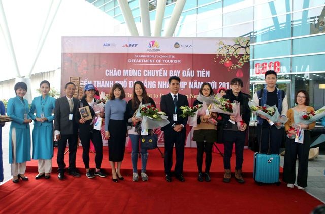 Đà Nẵng đón chuyến bay quốc tế “xông đất” đầu năm 2019 ảnh 1