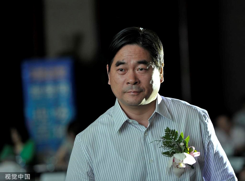 Tỷ phú Trung Quốc bị điều tra tội cưỡng hiếp bé gái là kẻ hai mặt? ảnh 3