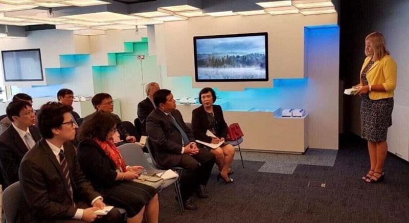 Khảo sát, học tập kinh nghiệm quốc tế để xây dựng chiến lược phát triển kinh tế ảnh 2