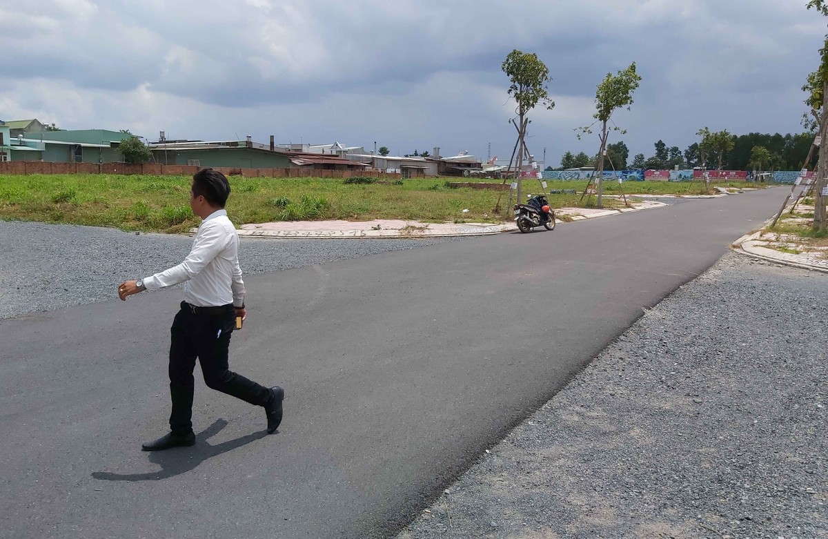 Thành phố Biên Hoà: Rầm rộ phân lô đất sản xuất, kinh doanh để bán nền đất ở ảnh 1