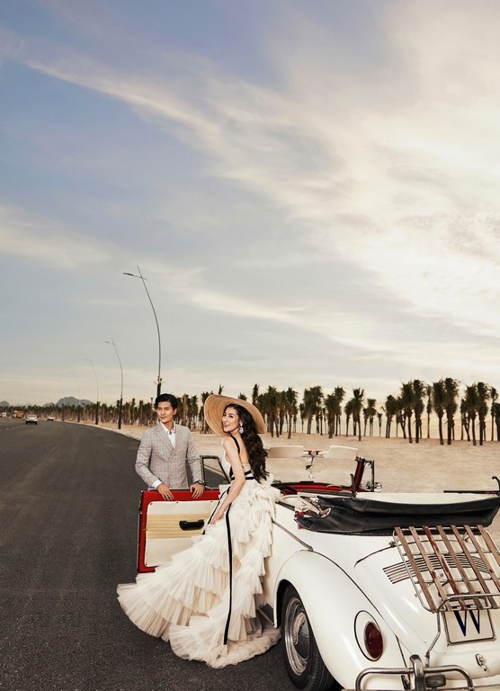 Á hậu Tú Anh tô điểm thêm vẻ lộng lẫy của Shophouse Europe ảnh 5