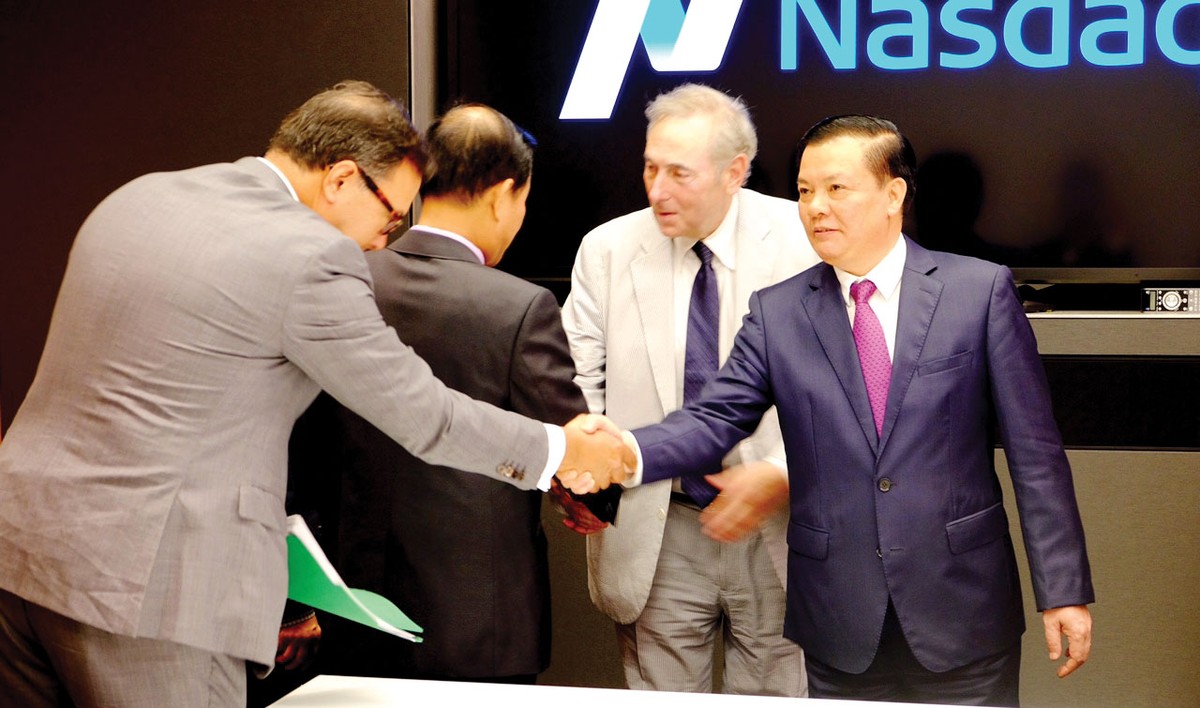 Tuổi 20: Sải bước ra toàn cầu ảnh 1