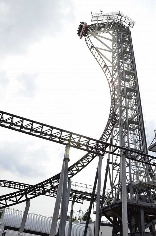 Thót tim với những trò chơi tại công viên Fuji-Q Highland của Nhật Bản ảnh 3