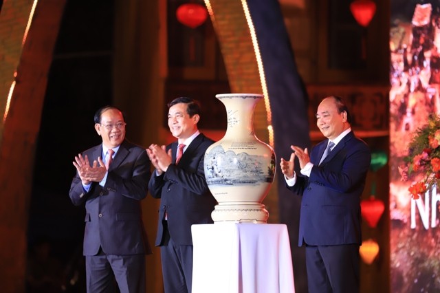 Thủ tướng Nguyễn Xuân Phúc: Ý thức sâu sắc ý nghĩa của di sản để xây dựng sức mạnh mềm Việt Nam ảnh 2