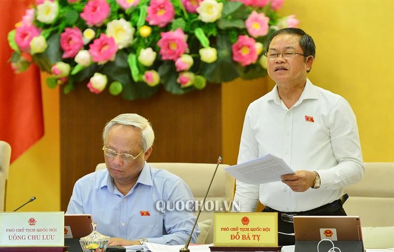 100% thành viên Ủy ban Thường vụ Quốc hội dự họp biểu quyết tán thành thành lập thị xã Sa Pa ảnh 1