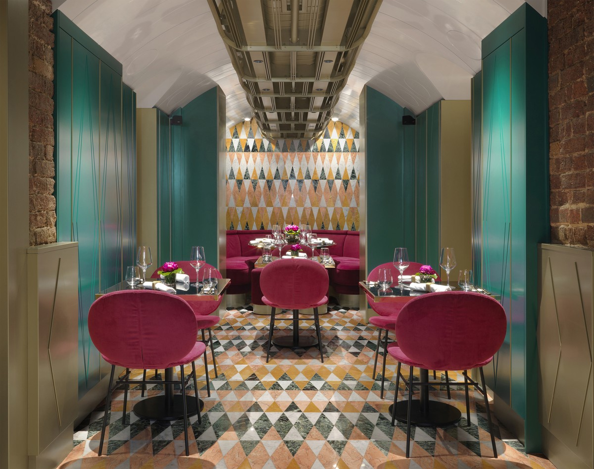 VyTA Convent Garden Restaurant: Bữa tiệc hào nhoáng ảnh 1