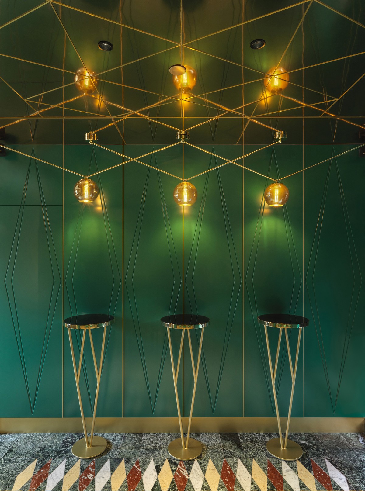 VyTA Convent Garden Restaurant: Bữa tiệc hào nhoáng ảnh 3